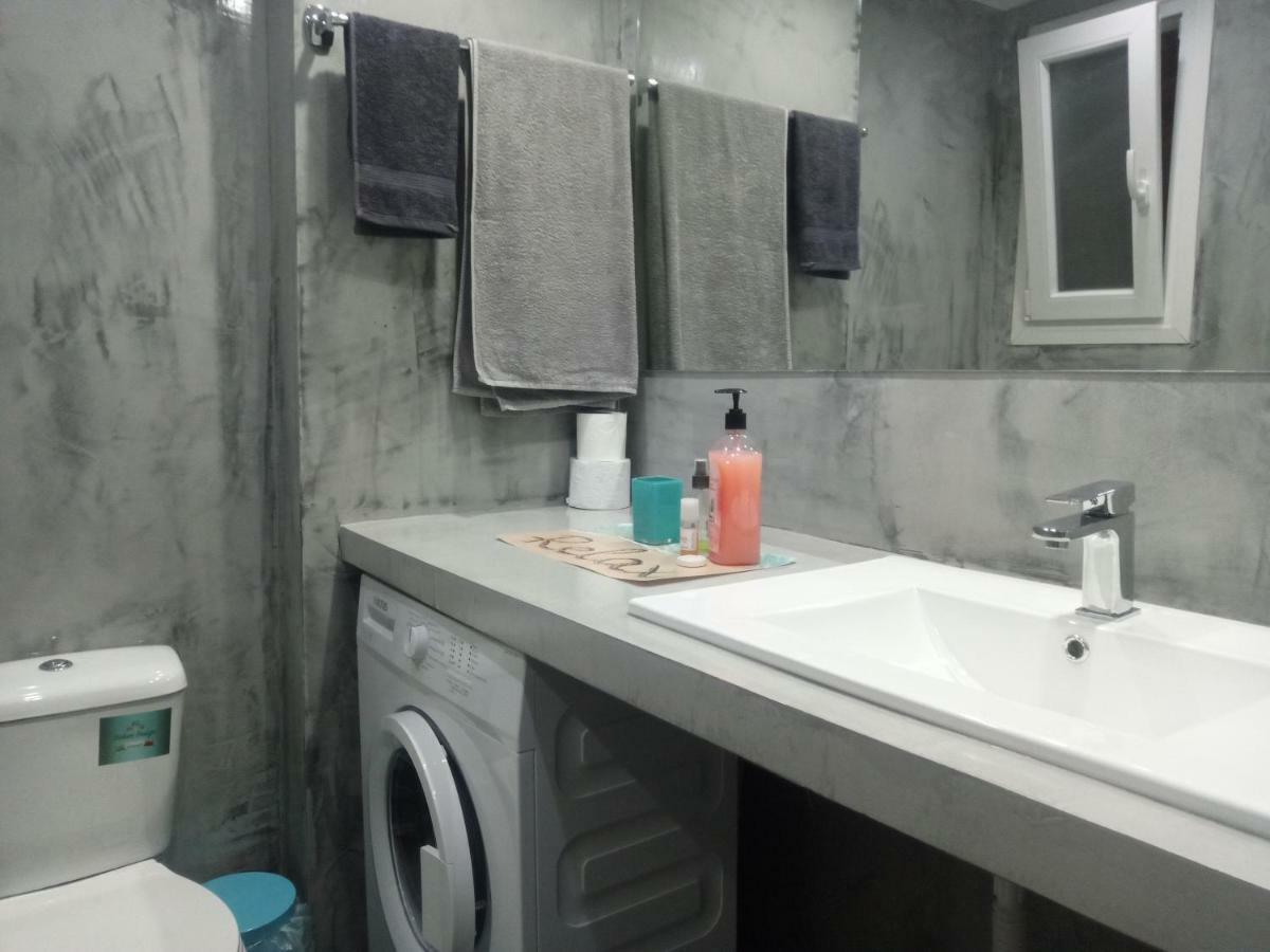 New Apartment With A Separate Entrance Near The Subway. Athens Luaran gambar